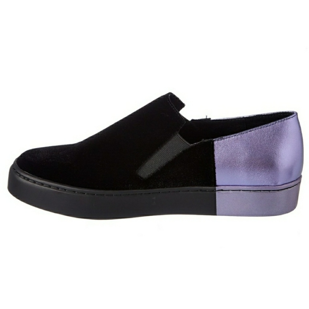 Fresh & Comfy Free People Sneakers - Picture 3 of 4